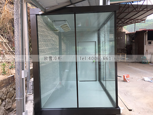 透明玻璃冷庫(kù)安裝.jpg