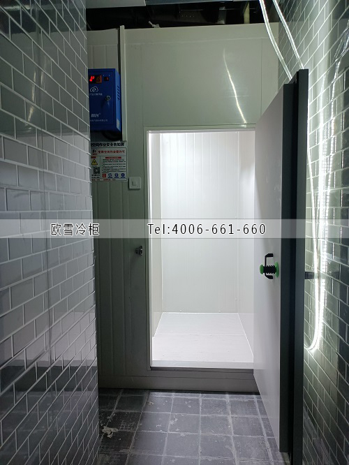 冷庫(kù)安裝.jpg 冷庫(kù)安裝.jpg